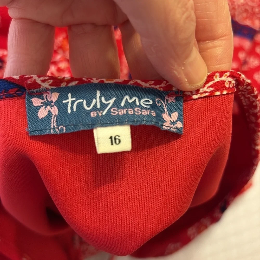 Truly Me by Sara Sara Girl’s Red and Blue Floral Long Sleeve Dress. Size 16